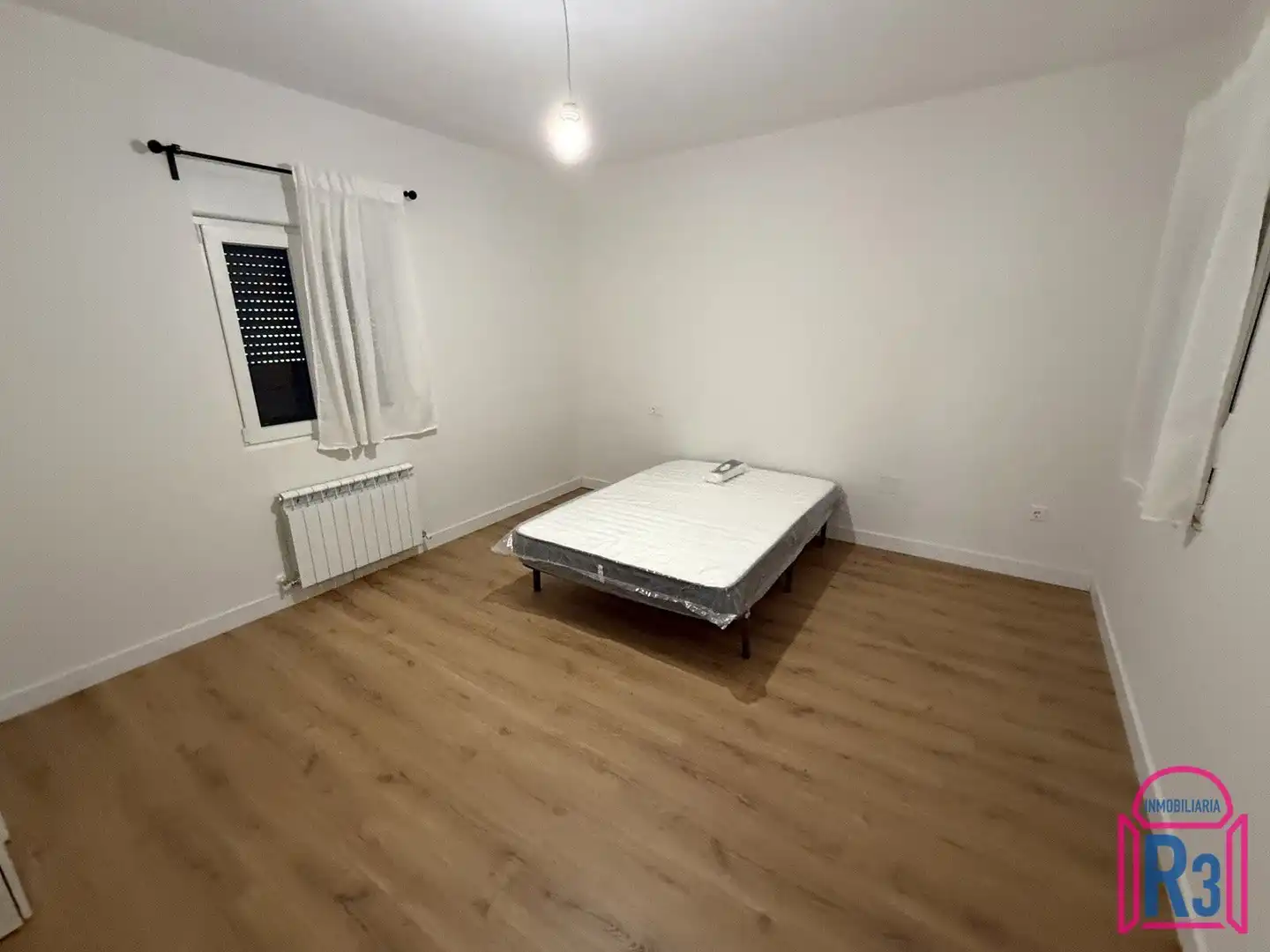 Schlafzimmer von Wohnung zur Miete in León Capital  mit Heizung, Abstellraum und Möbliert
