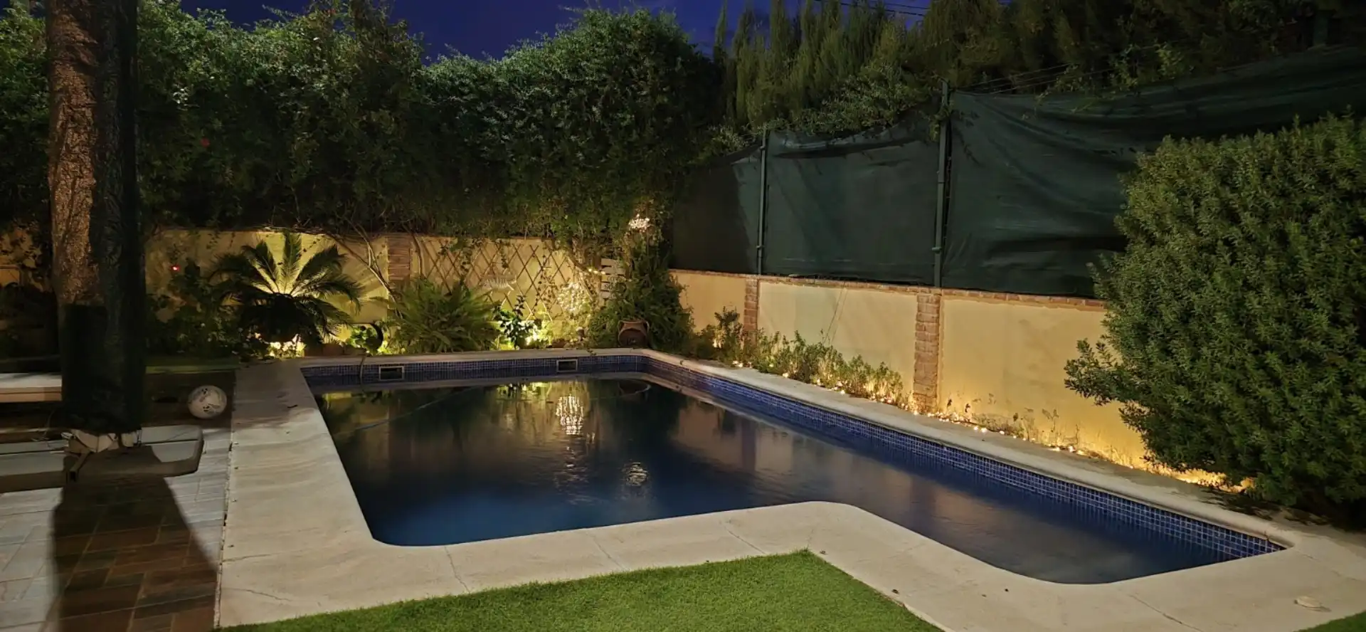 Piscina de Casa adosada en venda en Almodóvar del Campo, Ciudad Real