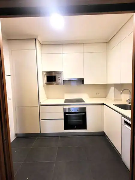 Apartamento de alquiler en Rúa Tomás A. Alonso, Berbés - Peritos