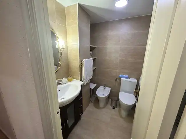Bathroom of Flat for rent in Alaquàs, Valencia