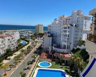 Exterior view of Flat to rent in Estepona  with Air Conditioner and Terrace