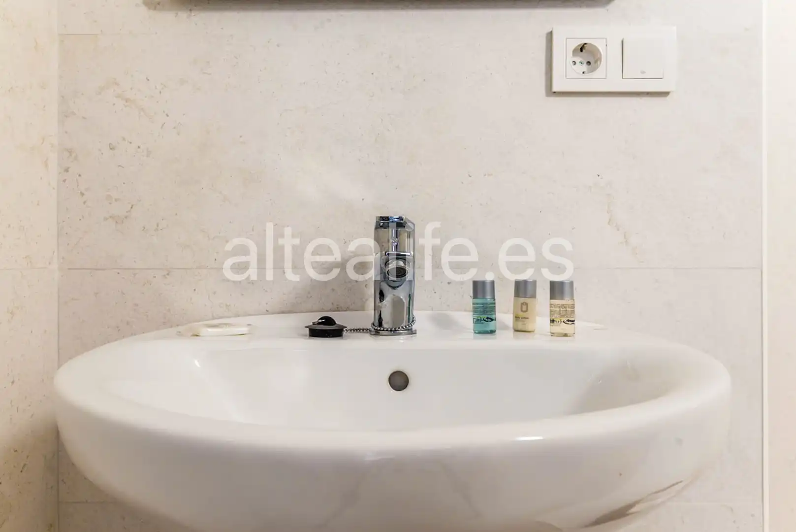 Baño de Apartamento en venta en Altea con Aire acondicionado, Terraza y Trastero