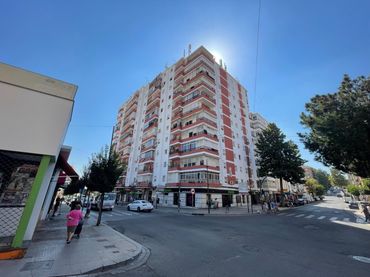 Flat with lift for sale in Avenida 28 DE FEBRERO 69