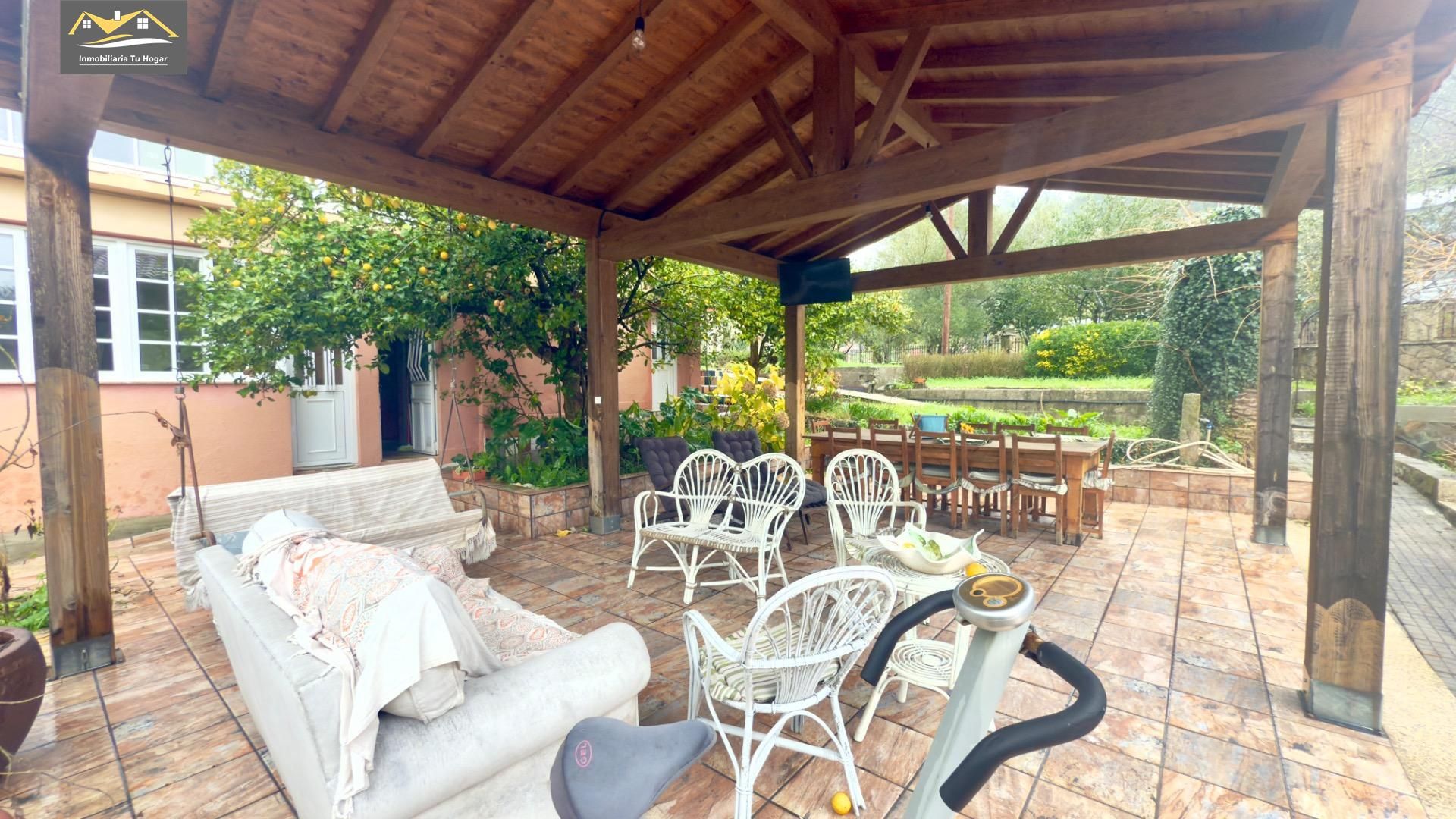 Jardí de Casa o xalet en venda en Ourense Capital  amb Jardí privat, Terrassa i Traster