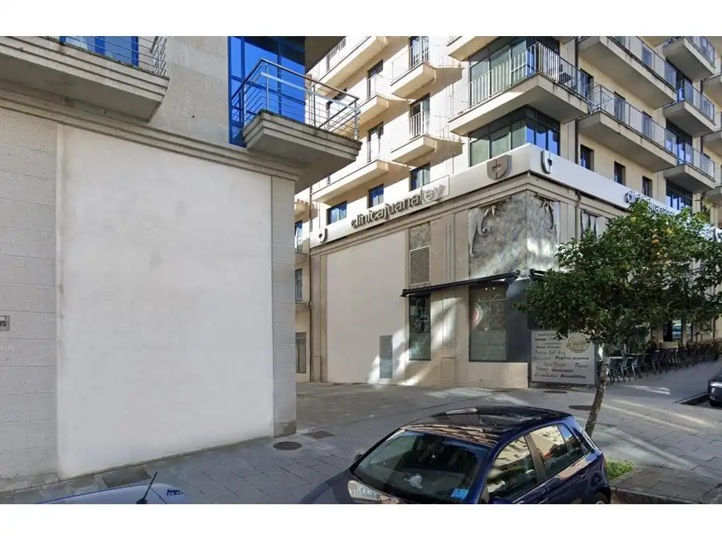 Local en venta en Avenida Barcelona, Campus Sur - Santa Marta