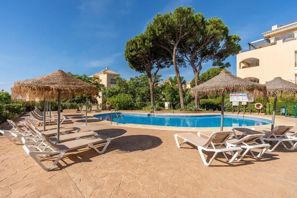 Piscina de Apartament en venda en Marbella amb Aire condicionat, Terrassa i Piscina