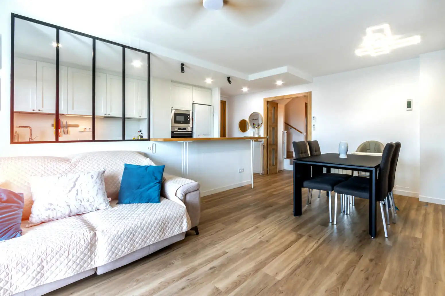Sala de estar de Ático en venta en Terrassa con Aire acondicionado, Calefacción y Parquet