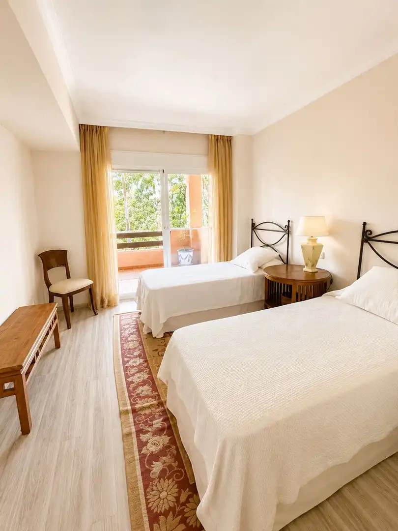 Flat with lift for sale in San Pedro de Alcántara, imagen 16