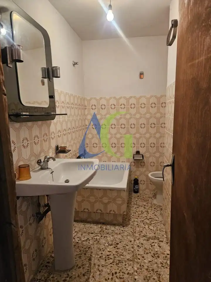 Baño de Casa o chalet en venta en Cistierna con Calefacción, Jardín privado y Parquet