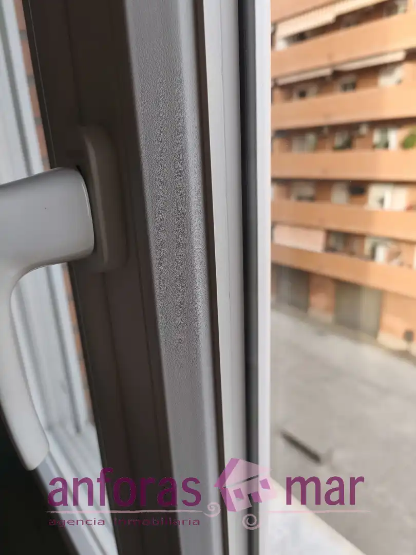 Außenansicht von Wohnung zum Verkauf in Tarragona mit Klimaanlage, Heizung und Terrasse