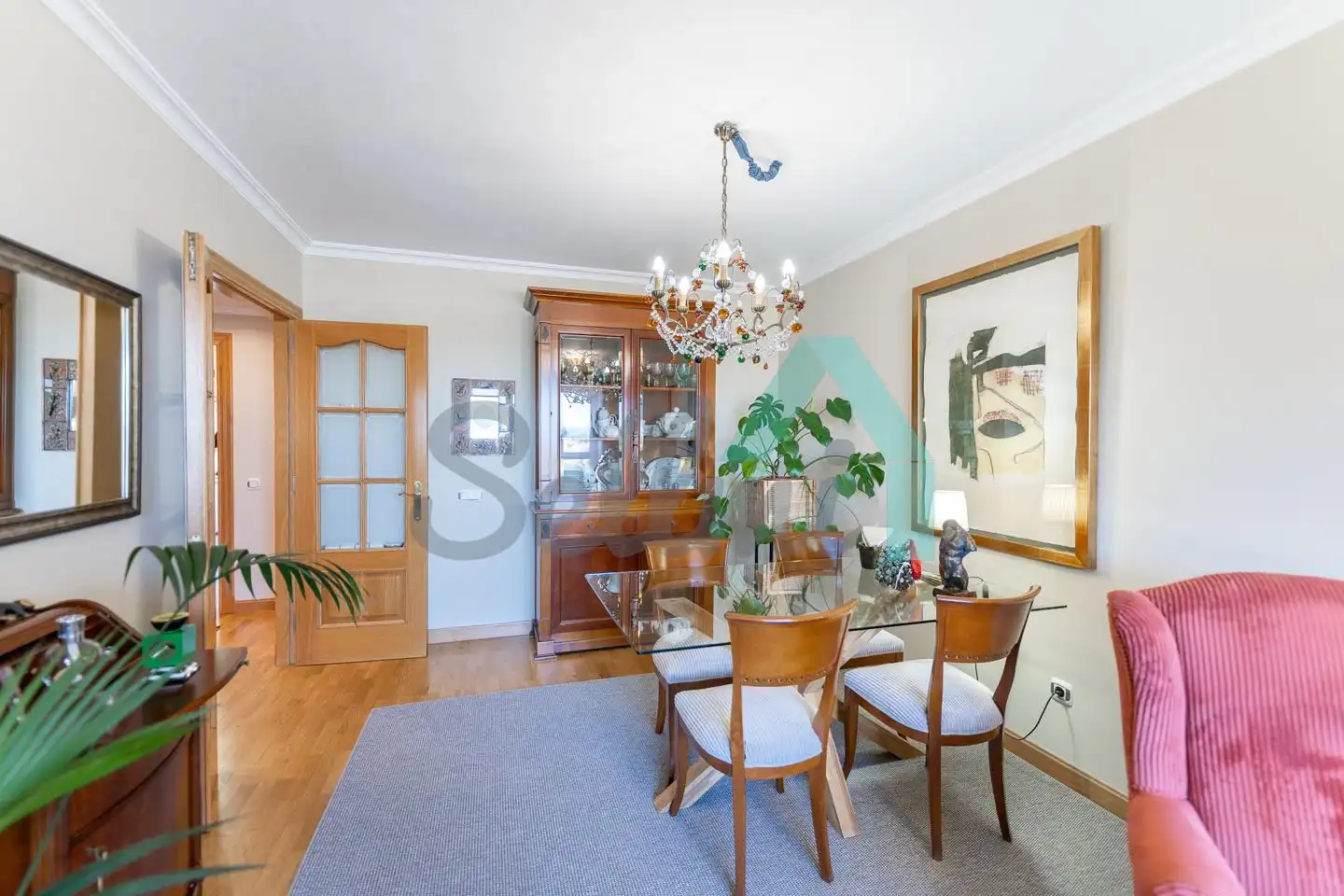 Comedor de Piso en venta en Oviedo  con Calefacción, Parquet y Trastero