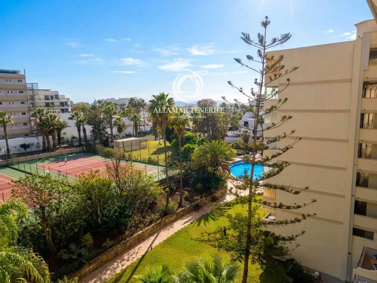Apartament amb piscina en venda a Av. Santiago Puig, imagen 2