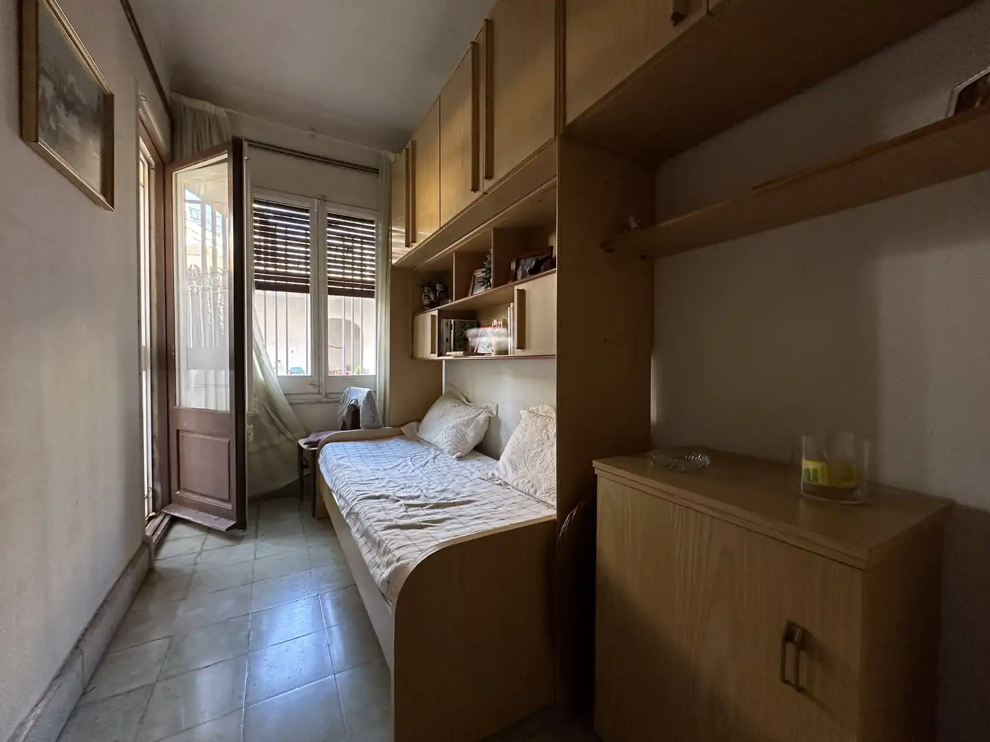 Schlafzimmer von Einfamilien-Reihenhaus zum Verkauf in El Masnou mit Heizung, Privatgarten und Terrasse