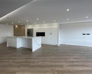 Kitchen of Flat for sale in A Coruña Capital   with Air Conditioner, Heating and Terrace