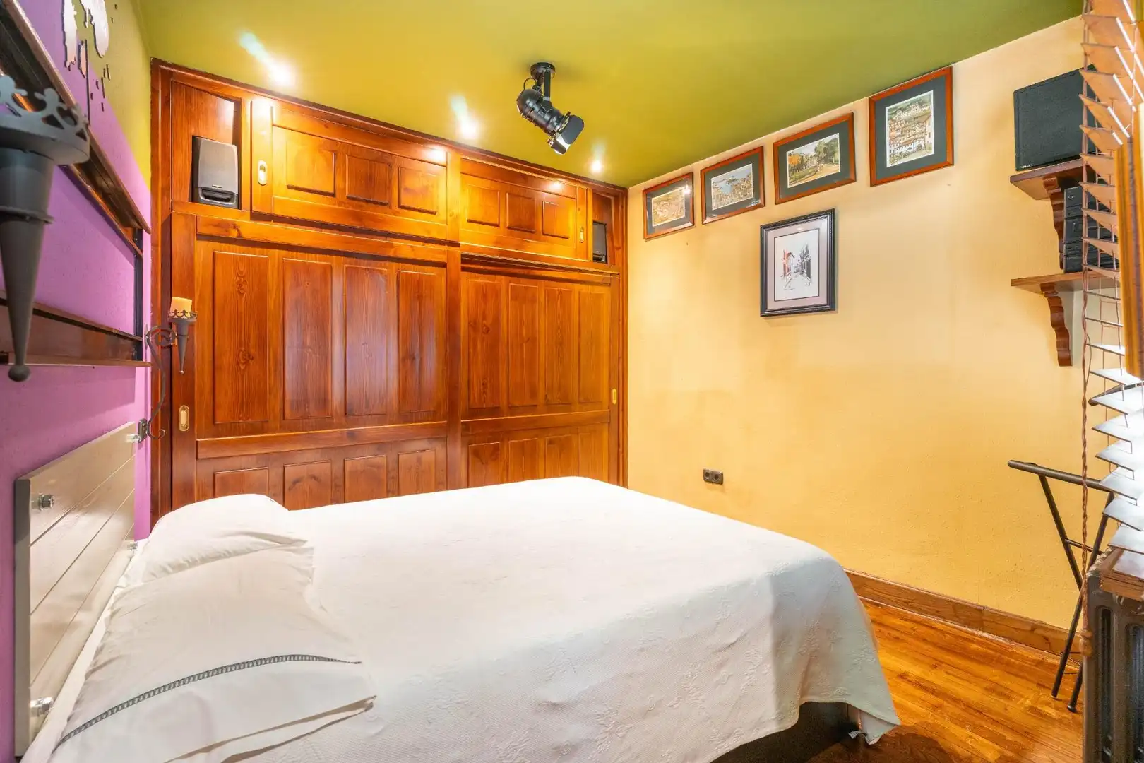Schlafzimmer von Wohnung zum Verkauf in Oviedo  mit Heizung, Möbliert und Balkon