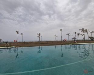 Piscina de Apartament en venda en Vélez-Málaga amb Terrassa, Traster i Piscina comunitària