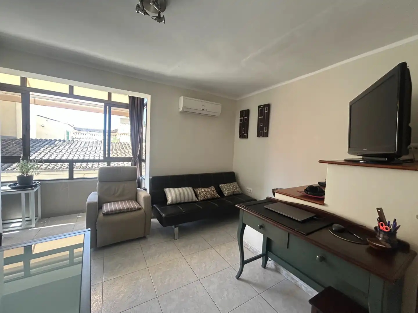 Flat with terrace for sale in Carrer Cortecera, imagen 3