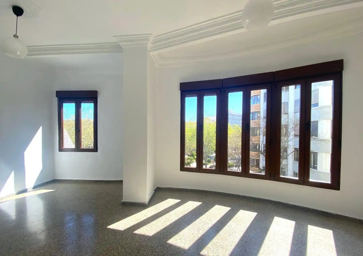 Exterior view of Flat for rent in Valencia