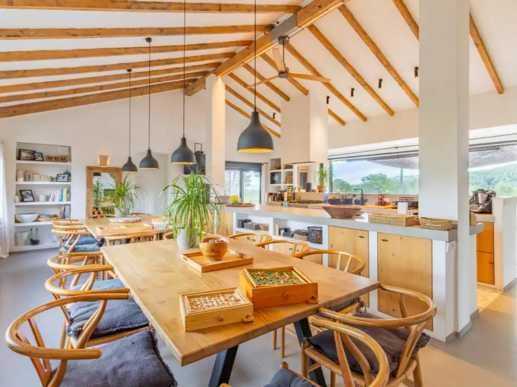 Casa o xalet en venda en Torremanzanas / La Torre de les Maçanes amb Aire condicionat, Jardí privat i Piscina