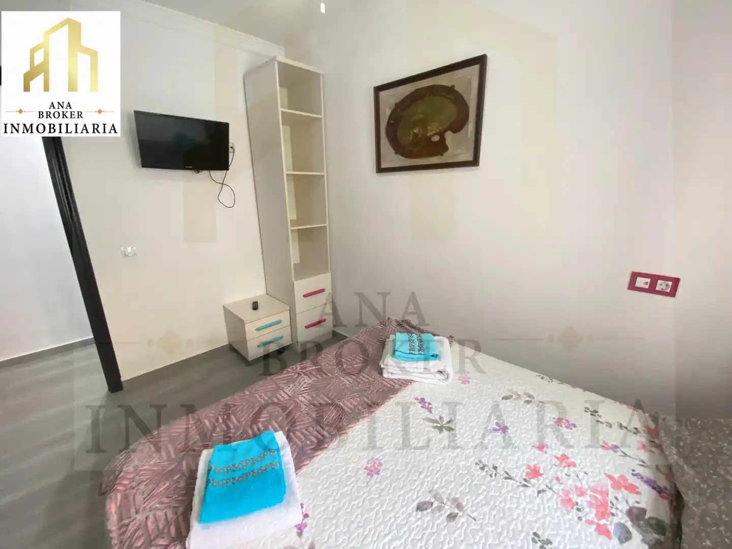 Dormitori de Casa o xalet en venda en Ronda amb Aire condicionat, Terrassa i Moblat