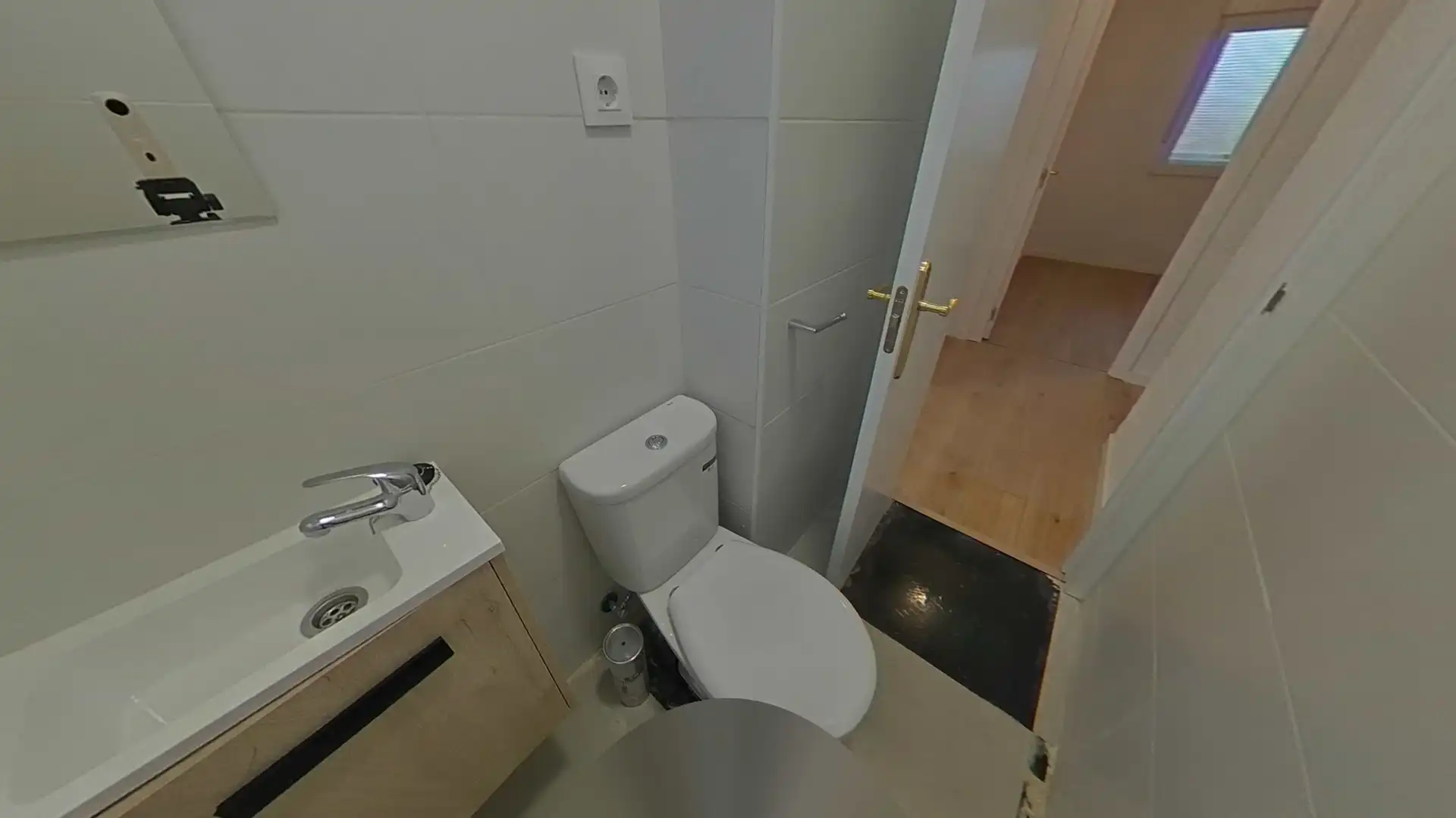 Bany de Pis en venda en Madrid amb Parquet