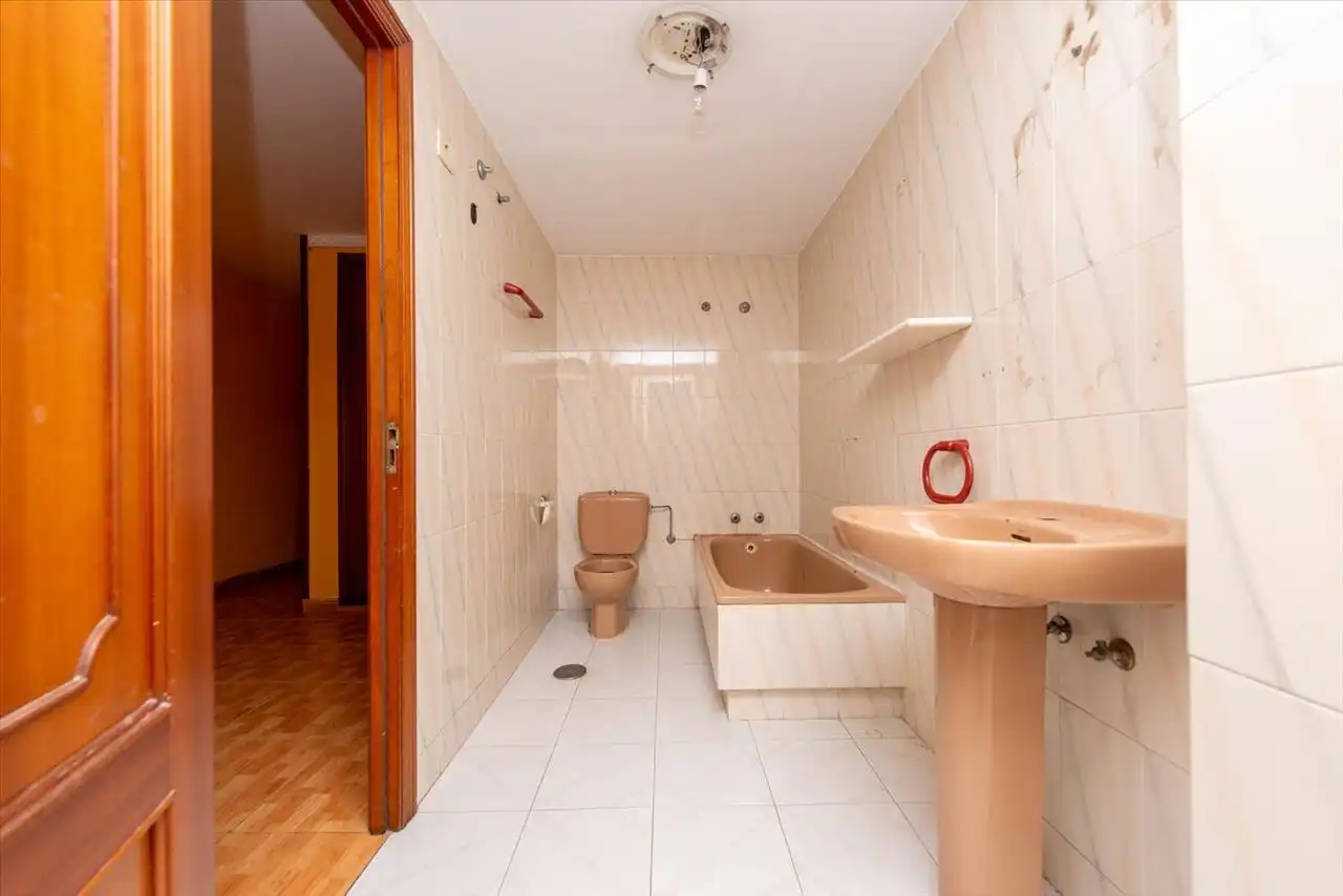Bathroom of Flat for sale in A Coruña Capital   with Private garden, Parquet flooring and Terrace