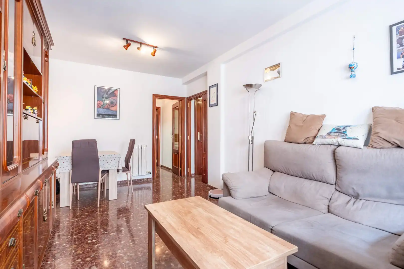 Sala de estar de Piso en venta en Zaragoza con Calefacción