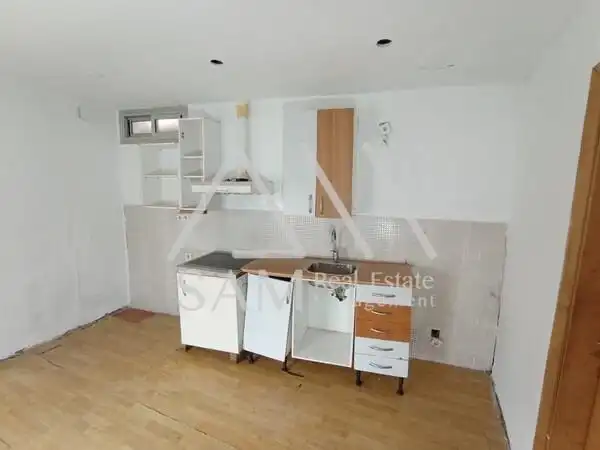 Cocina de Planta baja en venta en Nou Barris