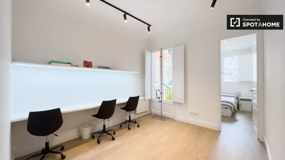 Appartamento con terrazza in affitto a Eixample, imagen 14