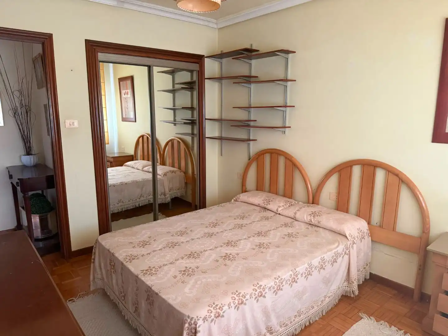 Habitación de Piso en venta en Vigo  con Terraza y Balcón