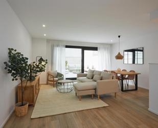 Sala d'estar de Apartament de lloguer en L'Hospitalet de Llobregat amb Aire condicionat, Moblat i Forn