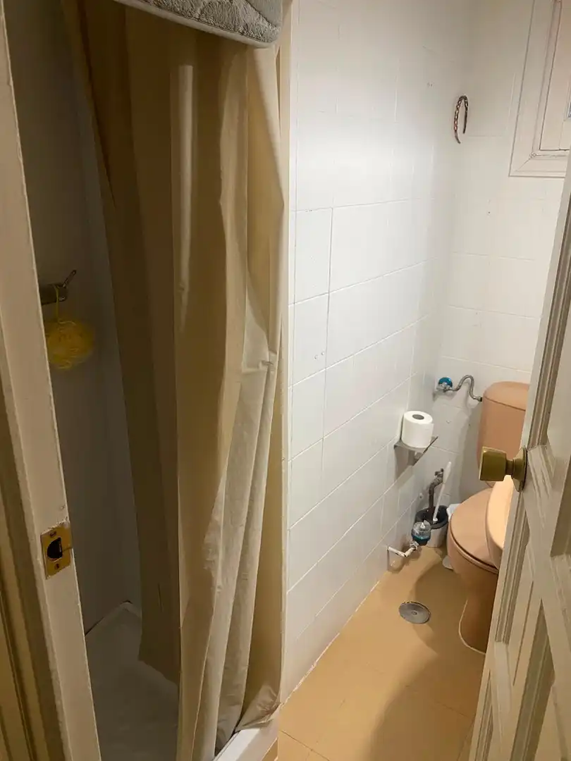 Baño de Piso de alquiler en Madrid con Amueblado