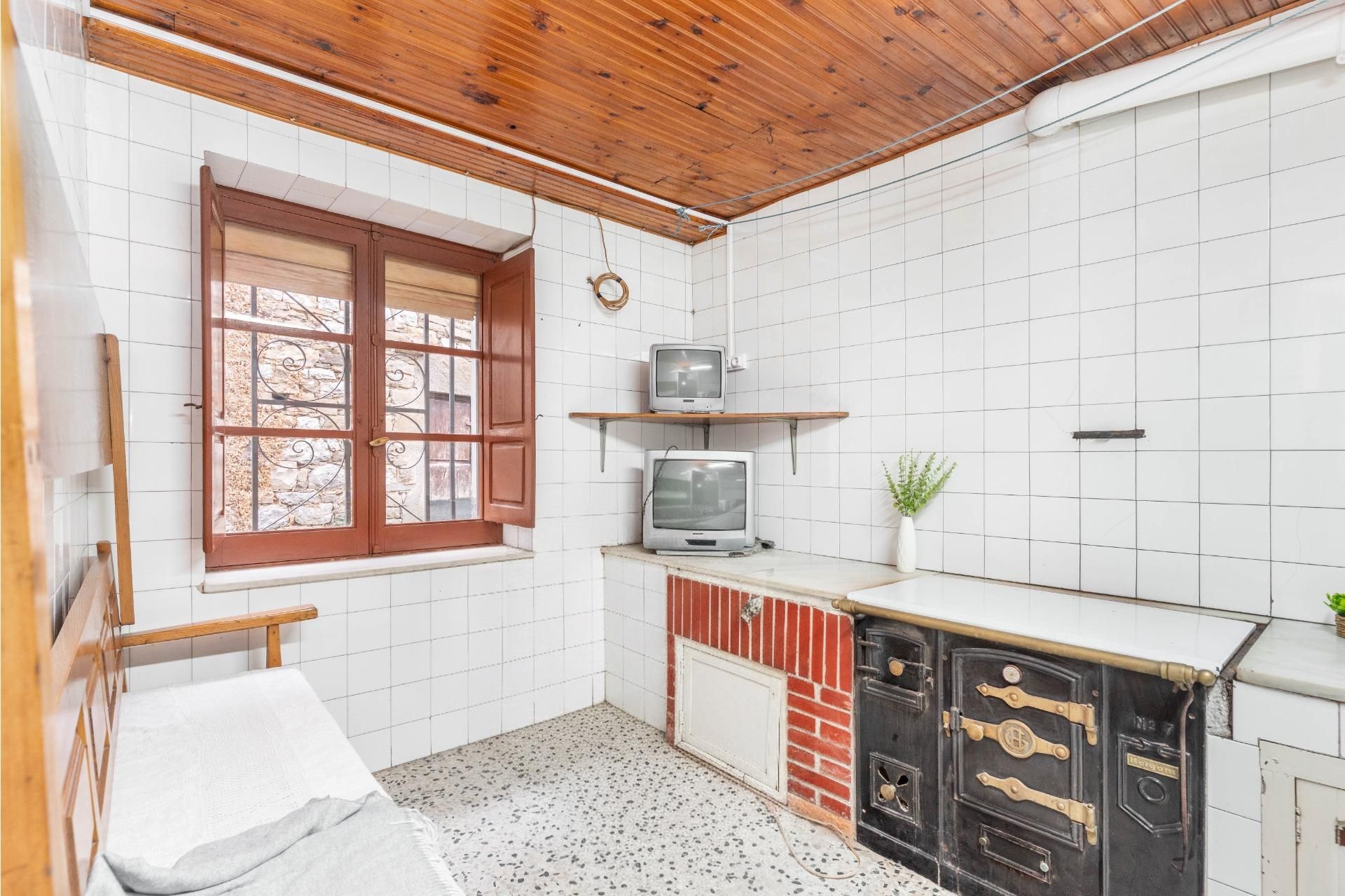 Cuina de Casa o xalet en venda en Caso