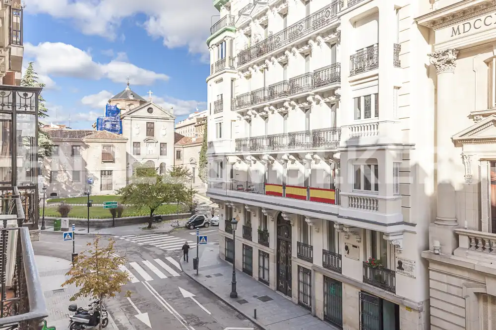 Vista exterior de Àtic de lloguer en Madrid amb Aire condicionat, Calefacció i Terrassa