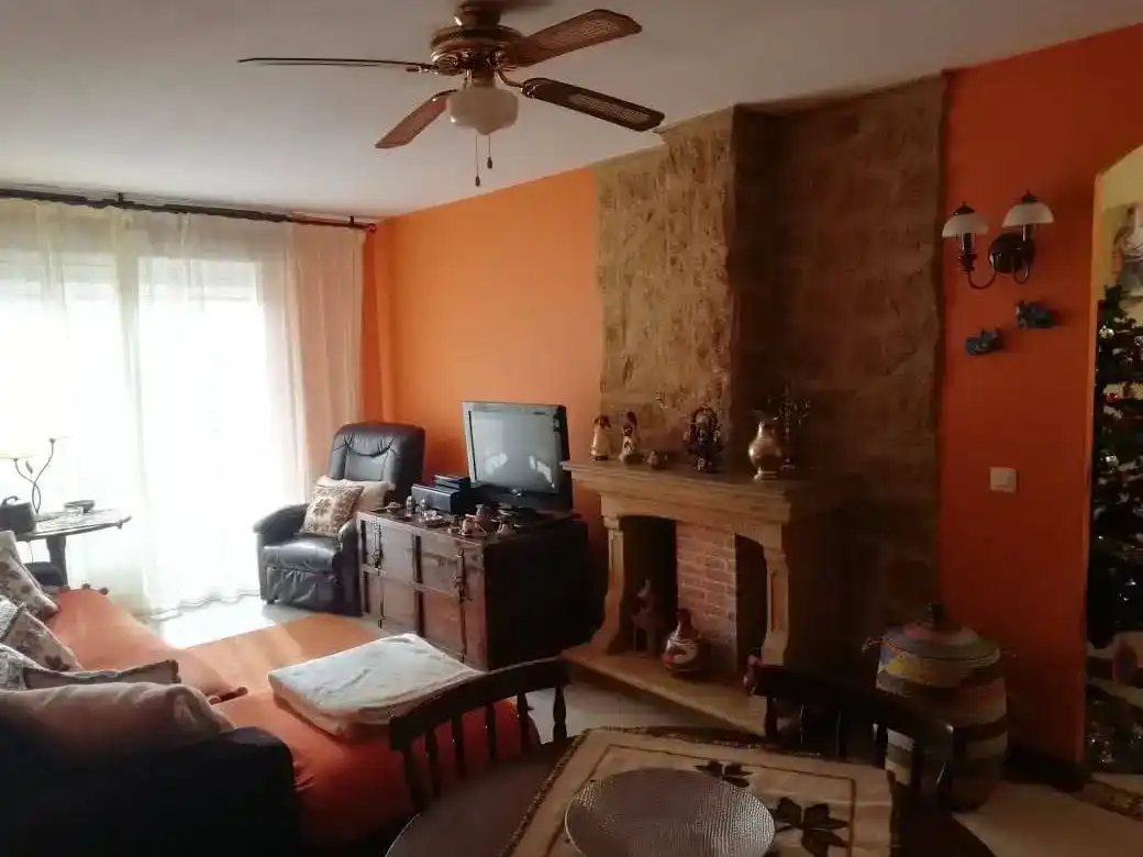 Sala d'estar de Pis en venda en Poio amb Balcó