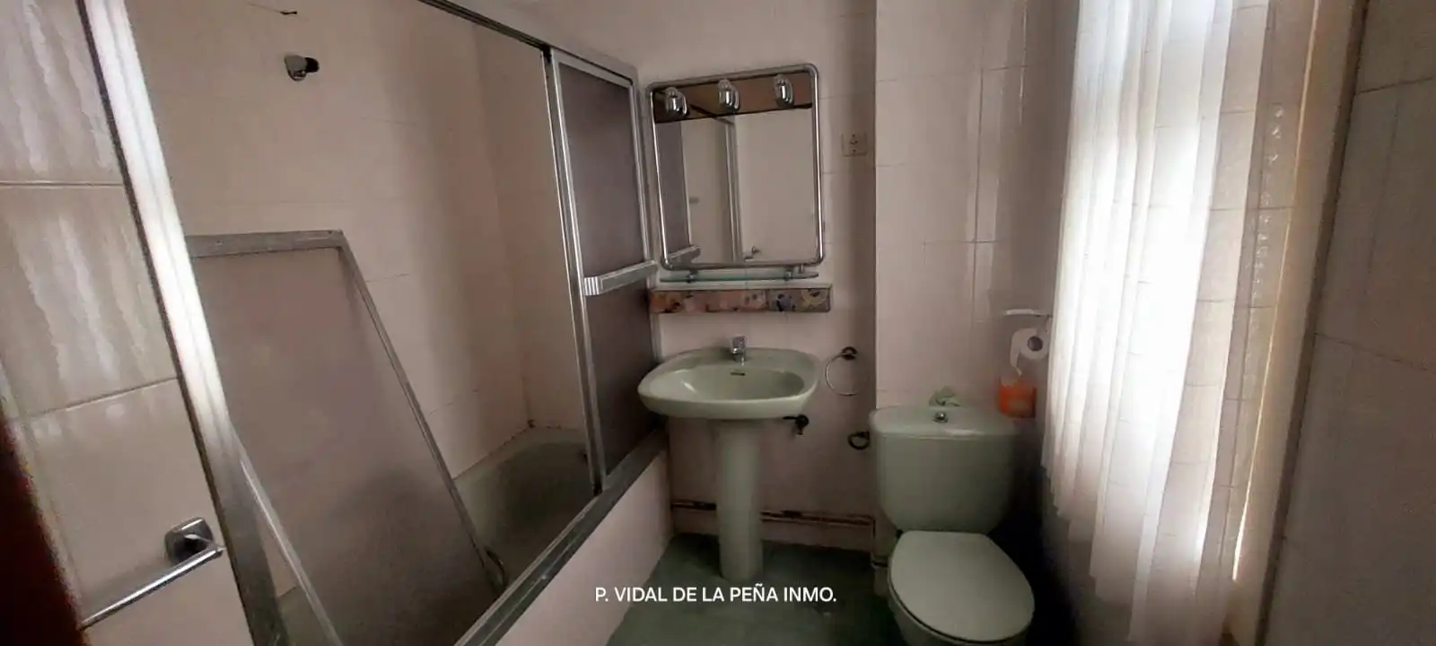 Baño de Piso en venta en Santander con Calefacción