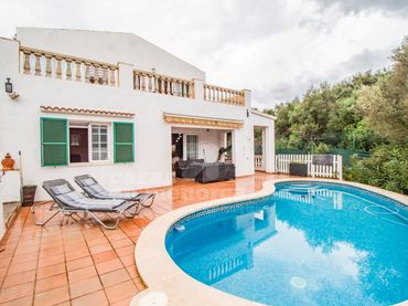 House with pool for sale in Cala en Porter