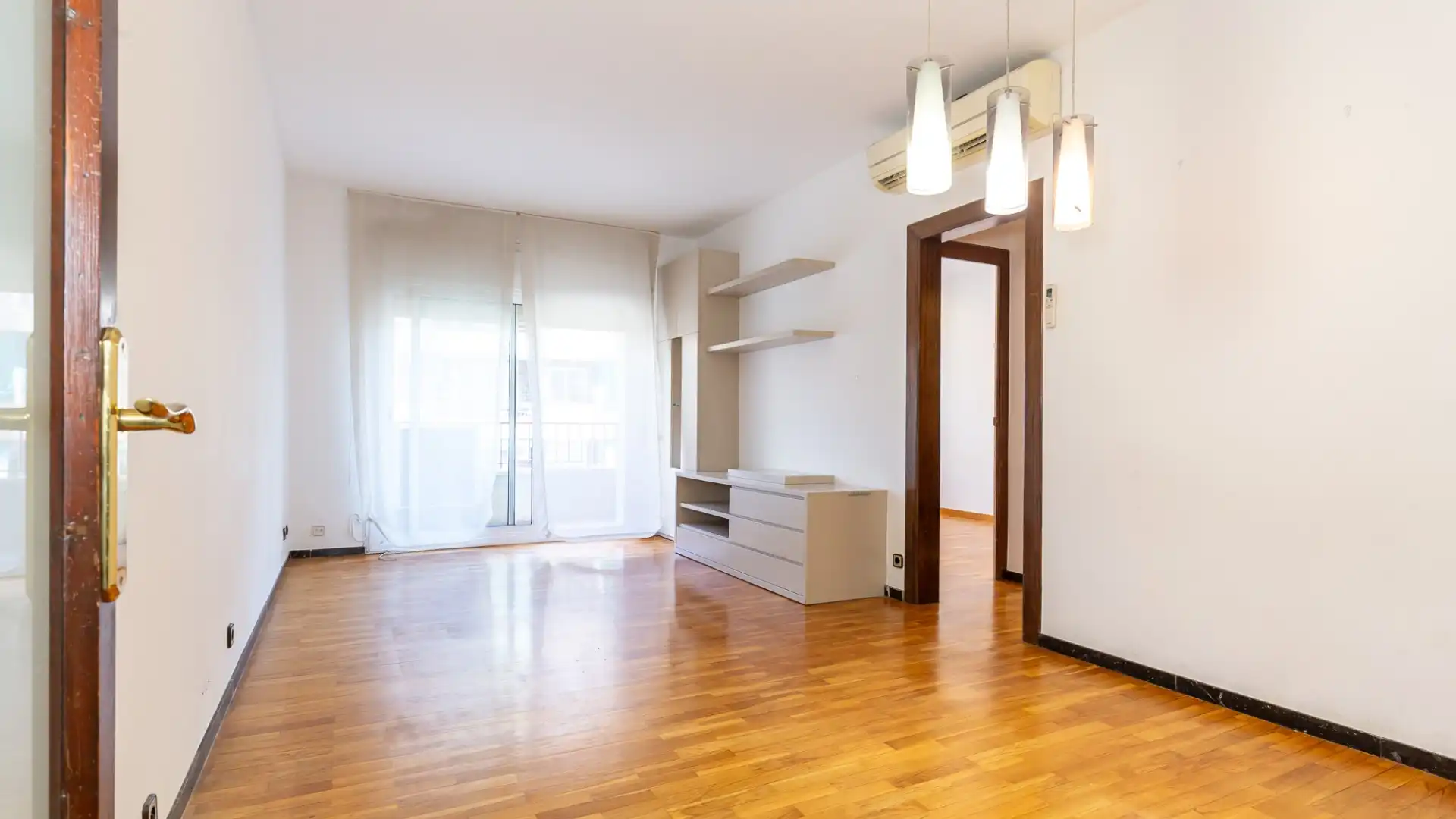 Flat for sale in CASTILLEJOS, El Baix Guinardó, Horta - Guinardó