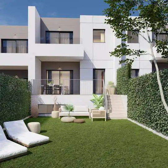Terrassa de Casa o xalet en venda en Navalcarnero amb Aire condicionat, Calefacció i Jardí privat