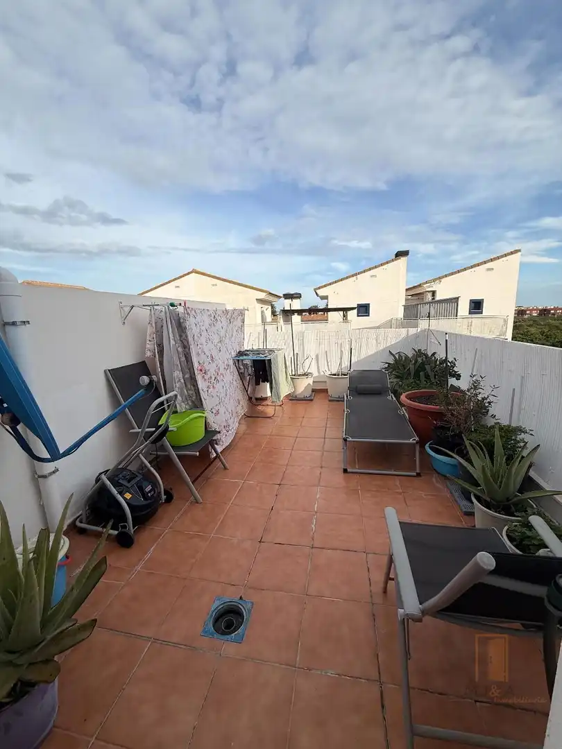 Maison mitoyenne avec terrasse à vendre à L'OM BLANC, imagen 38