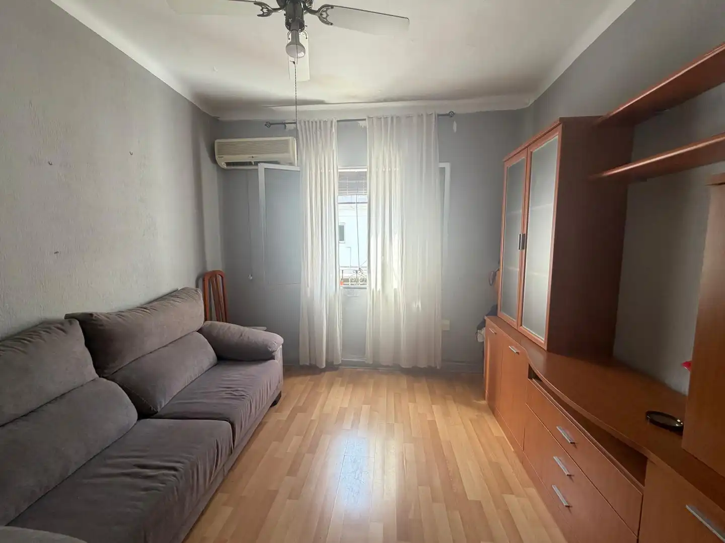 Bedroom of Flat for sale in  Sevilla Capital