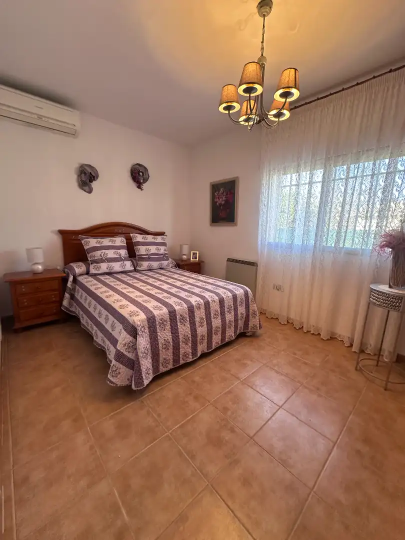 Habitación de Casa o chalet en venta en Illana con Aire acondicionado, Calefacción y Jardín privado