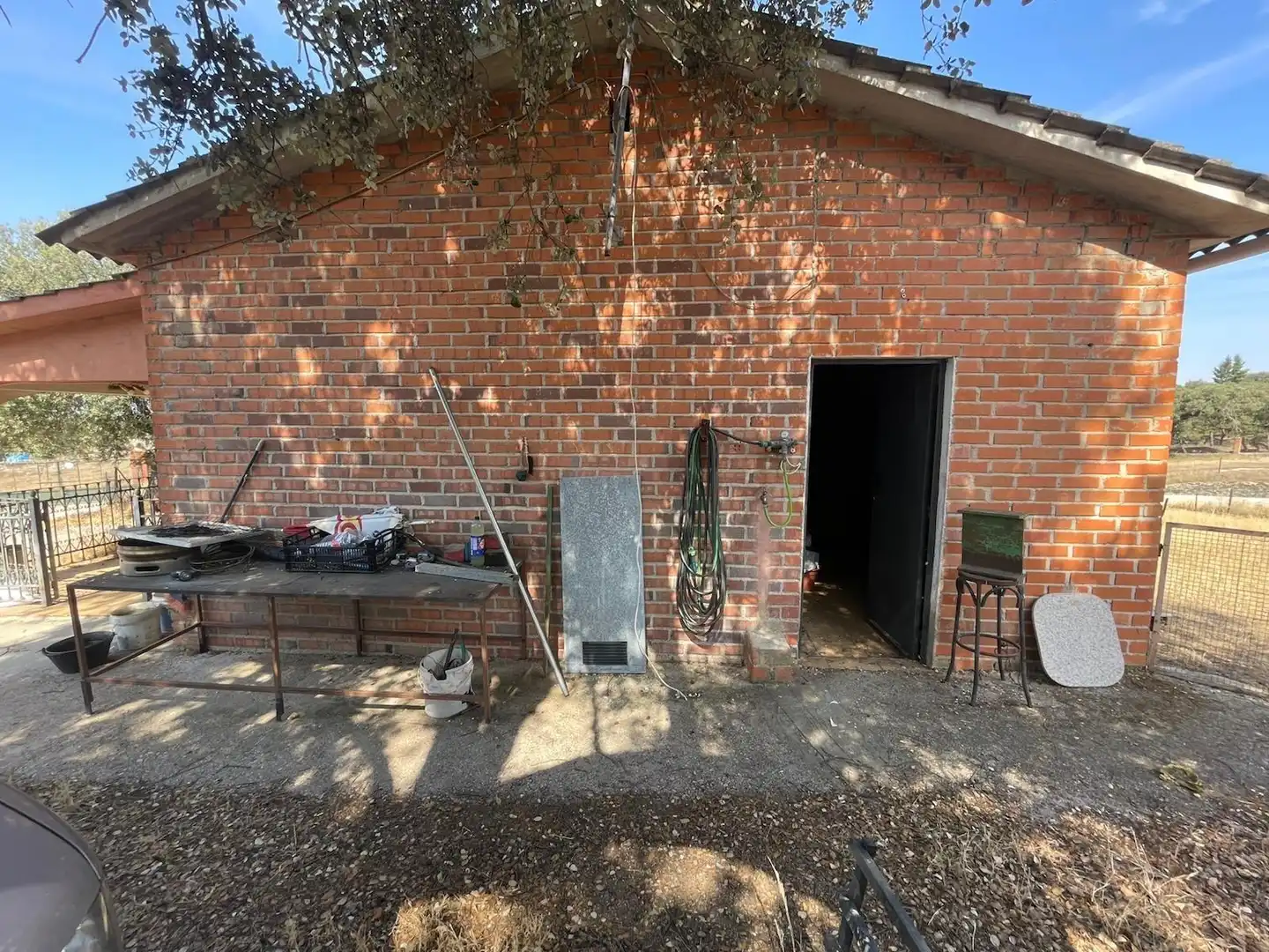 Vista exterior de Casa o xalet en venda en Cáceres amb Traster