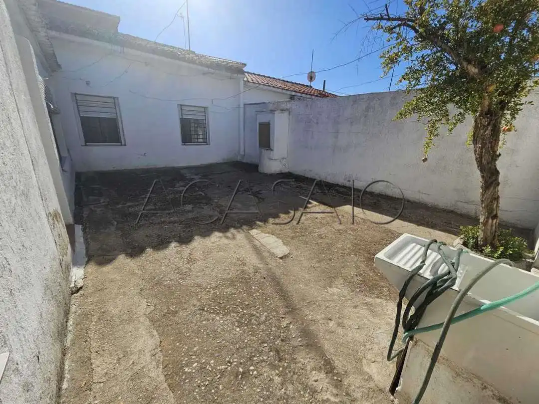 Casa adosada en venta en Cobeja