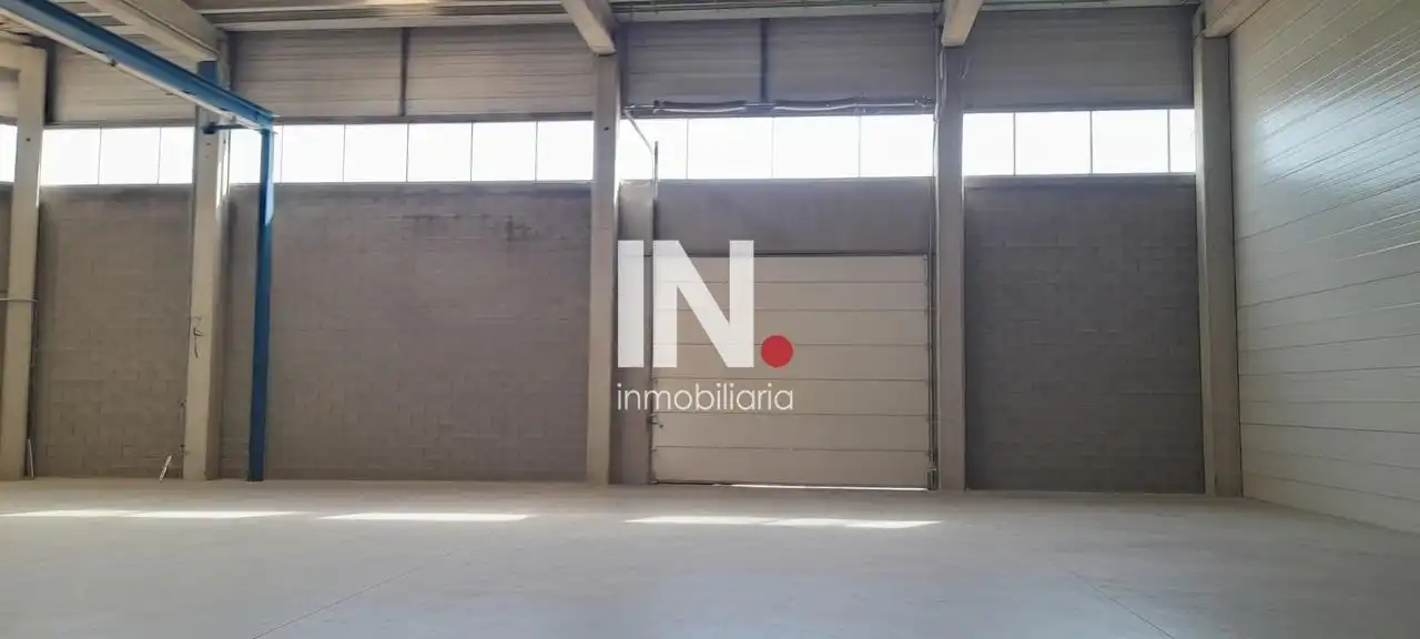 Fabrikhallen zur Miete in Torrefarrera