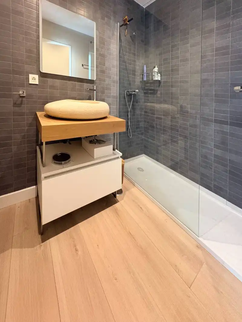 Baño de Casa adosada en venta en Vegas de Matute con Aire acondicionado, Calefacción y Trastero