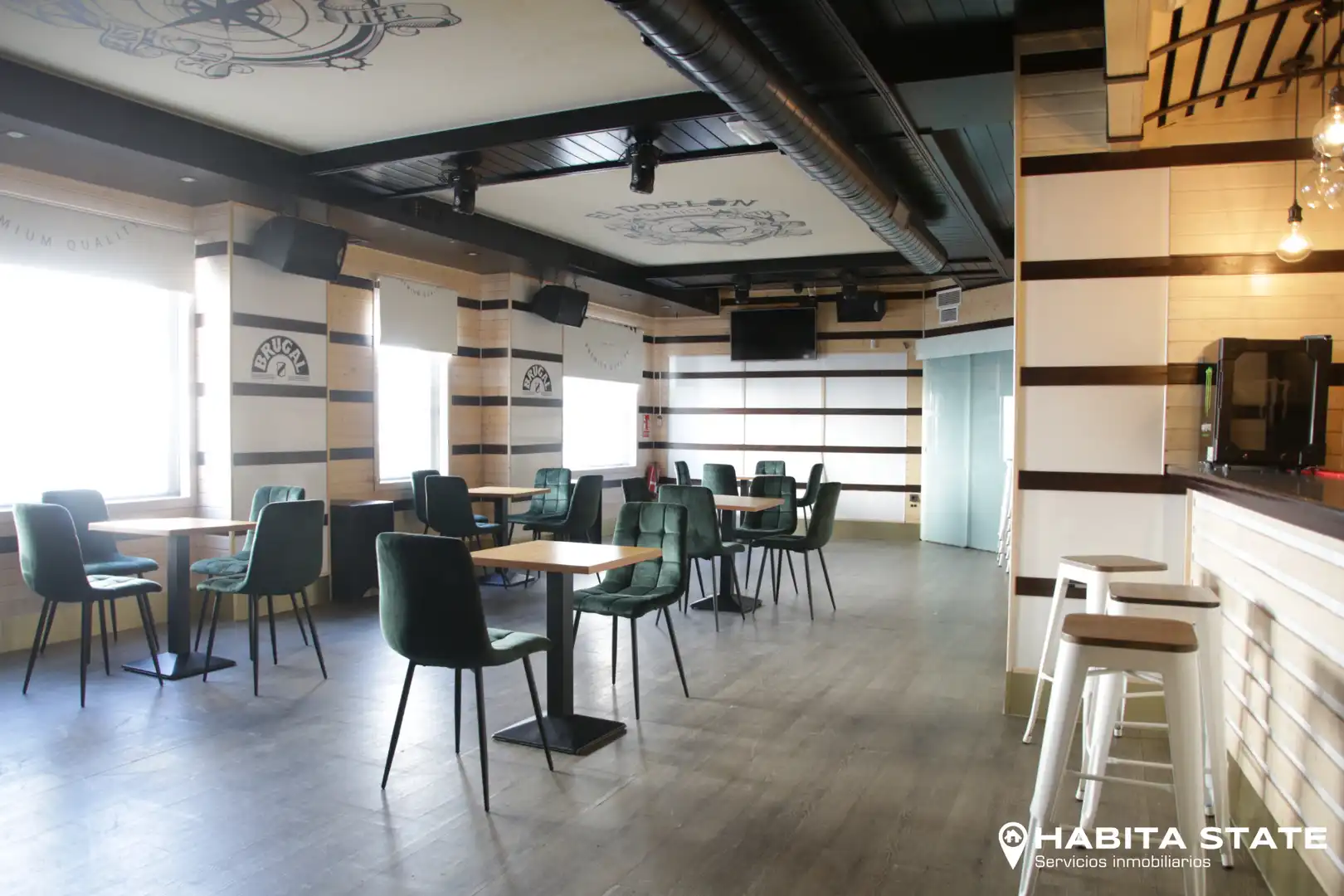 Local en venta en Adra con Aire acondicionado, Amueblado y Alarma