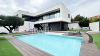 Swimming pool of House or chalet for sale in Premià de Mar  with Air Conditioner, Terrace and Swimming Pool