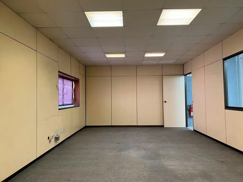 Nave industrial en venta en Santiago de Compostela 