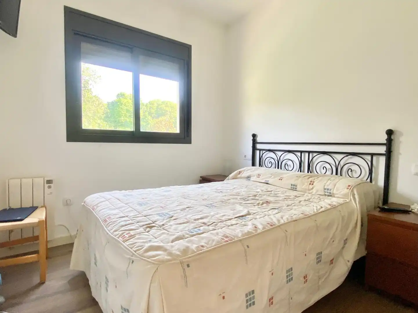 Dormitori de Casa o xalet en venda en Cunit amb Calefacció, Jardí privat i Terrassa